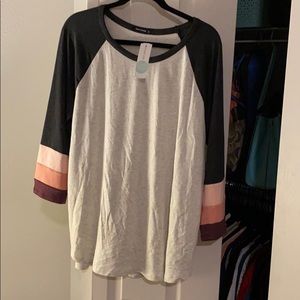 BNWT Stitch Fix Raglan Tee